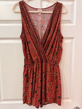 Mossimo Supply Co Floral Romper XL Rust Boho Sleeveless V-Neck
